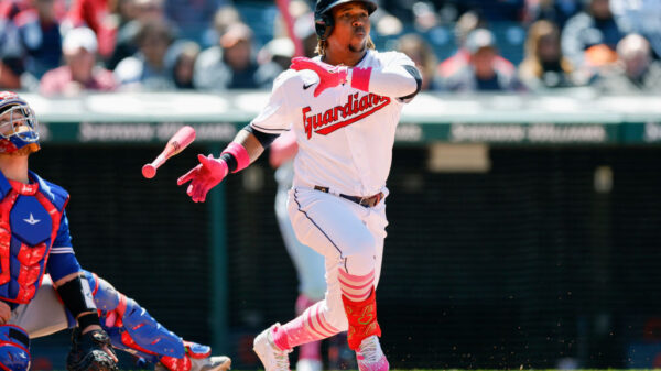 过两翼的快 过两翼的快